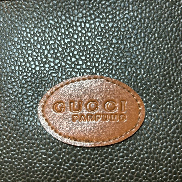 Gucci Parfums Green Tan Vintage Bag Zip Top Travel Toiletries 8.25”x6.5”x2.75” - Picture 3 of 17